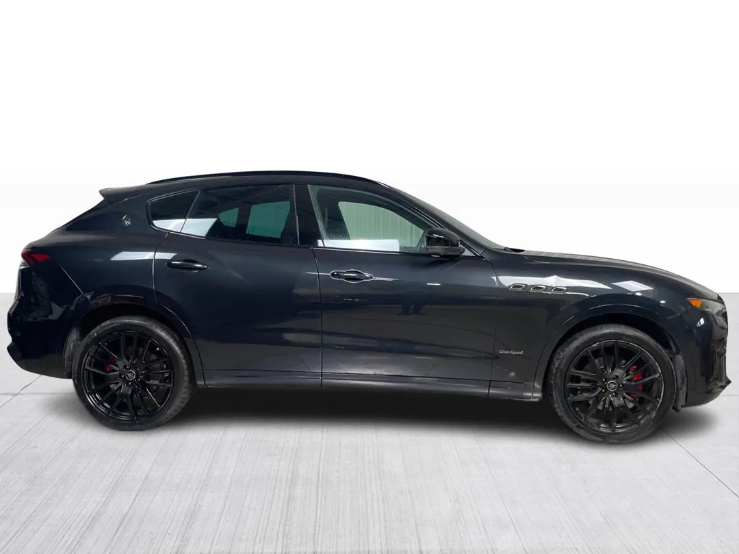 2021 Maserati Levante — photo 2