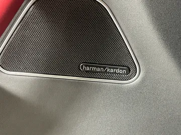 2021 Maserati Levante - image 28