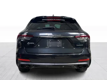 2021 Maserati Levante - image 13