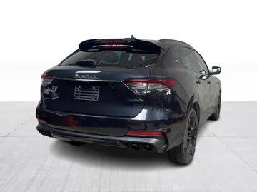 2021 Maserati Levante - image 15