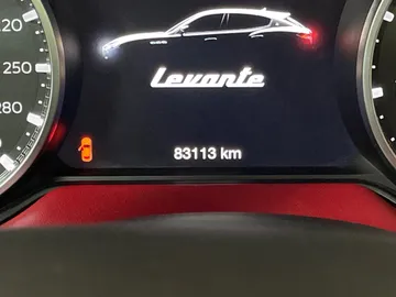 2021 Maserati Levante - image 18